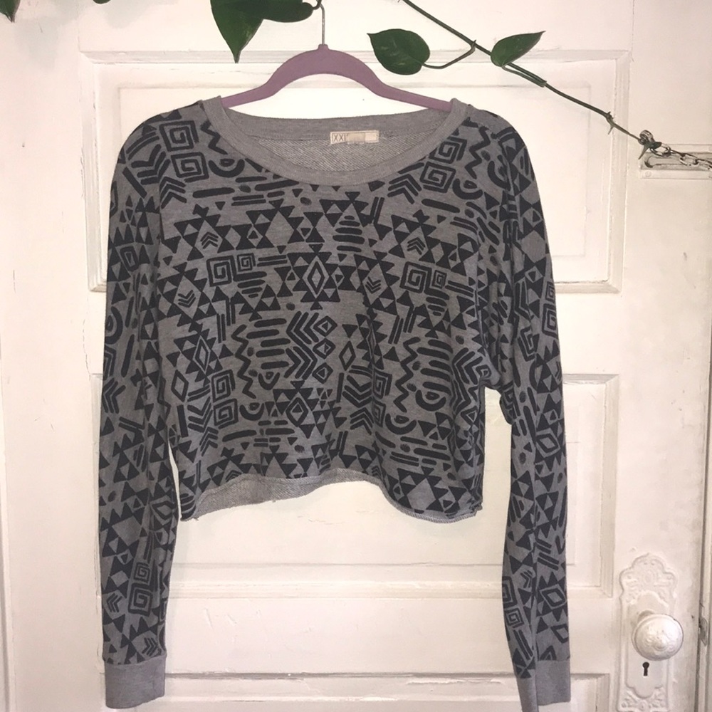 Long Sleeve Tribal Print Crop Top